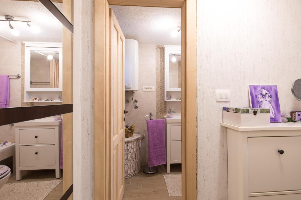 Apartman Lidija Risika Exteriör bild