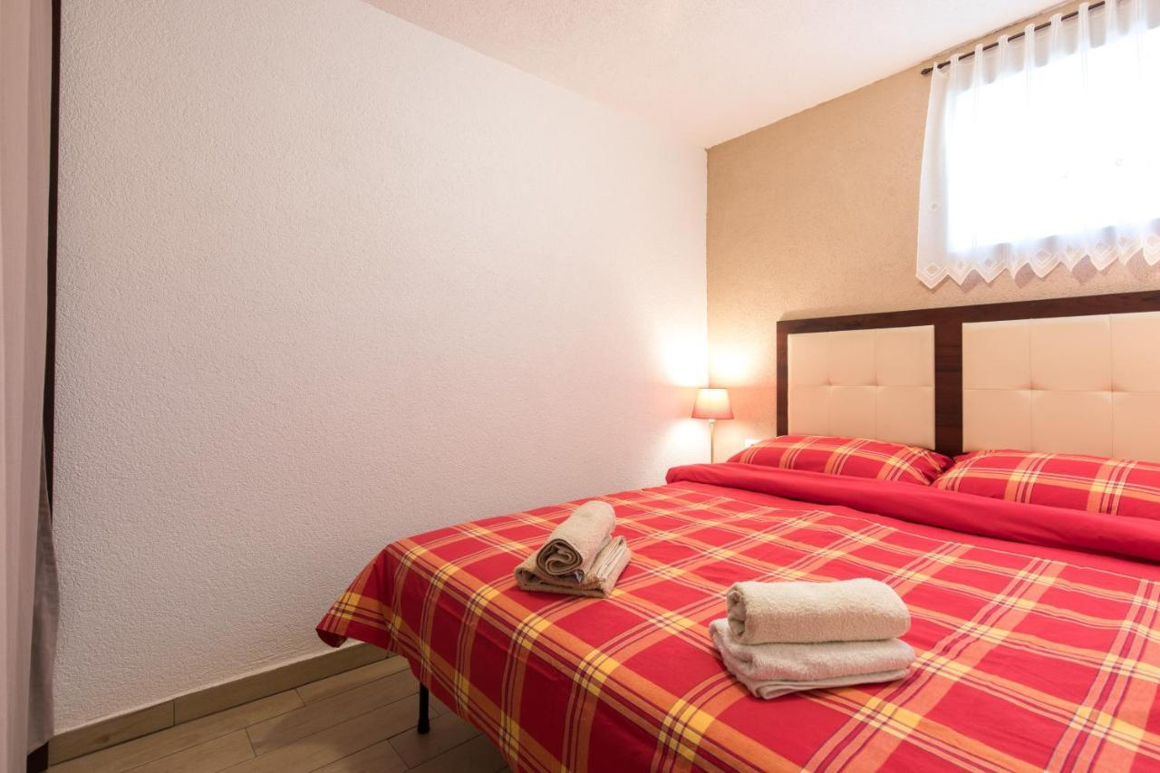 Apartman Lidija Risika Exteriör bild