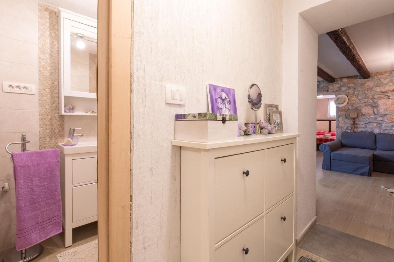 Apartman Lidija Risika Exteriör bild